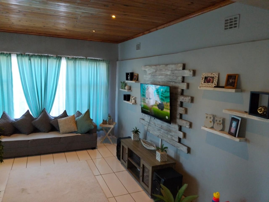 3 Bedroom Property for Sale in Bothasrus Eastern Cape